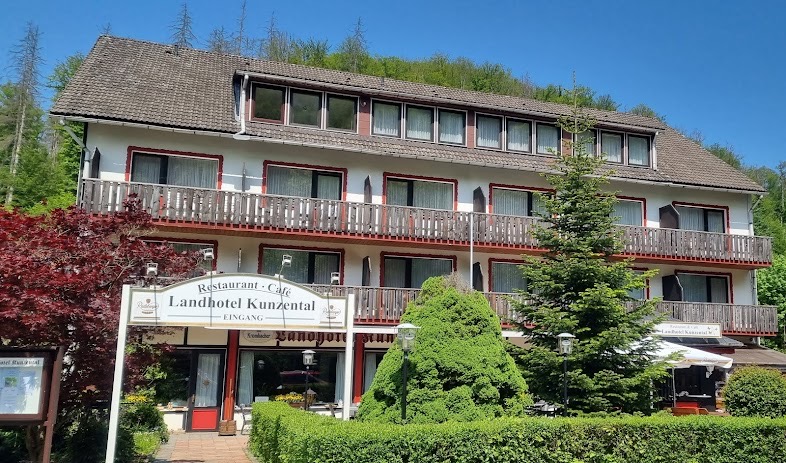 Cover Landhotel Kunzental
